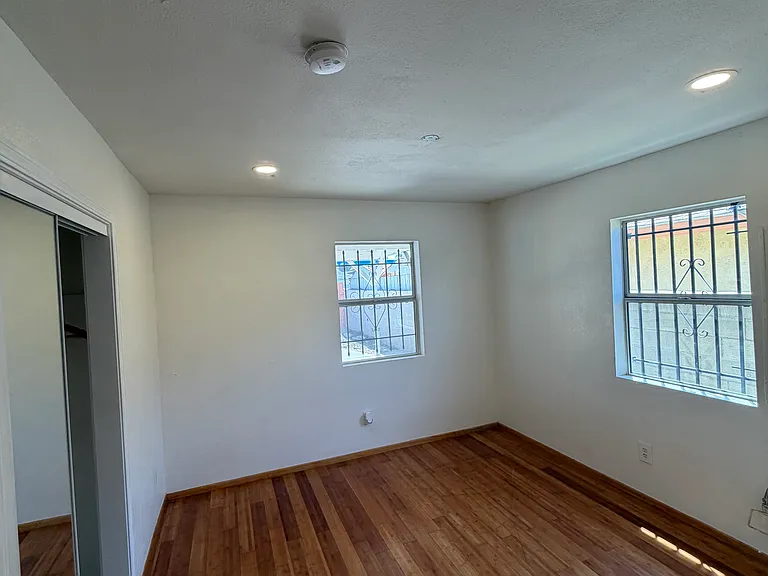 1300 E 108th St #1302 — Photo 12