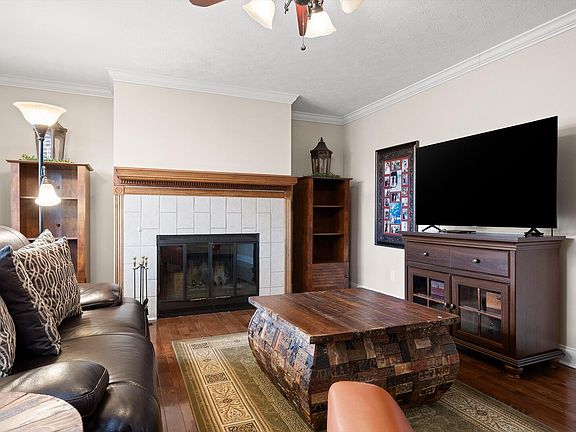 5th image of 313 Joe Tike Dr