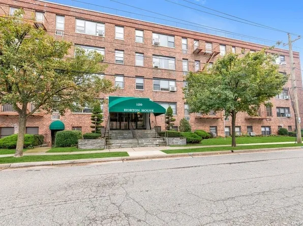 120 Horton Highway #BB-1, Mineola, NY 11501