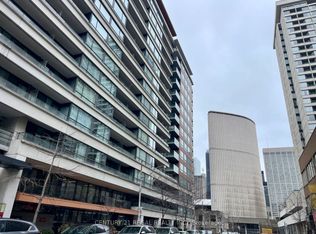 111 Elizabeth St #533, Toronto, ON M5G 1P7