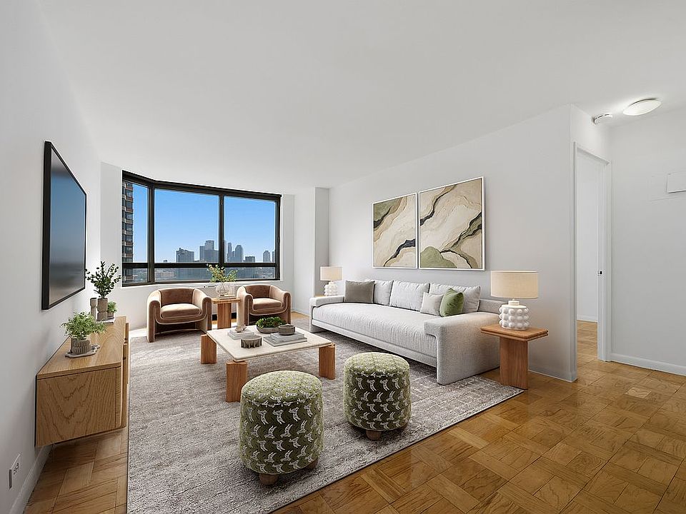 1st image of 630 1st Ave APT 28P