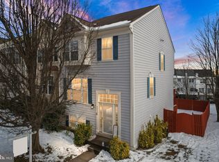 20302 Sprucegrove Sq, Ashburn, VA 20147