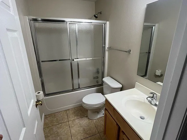 2109 Maeve Cir — Photo 15