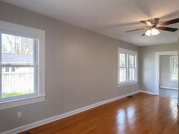 3rd image of 1803 Indian Ridge Rd