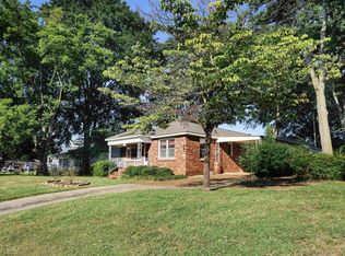 1004 N Cave St, Tuscumbia, AL 35674