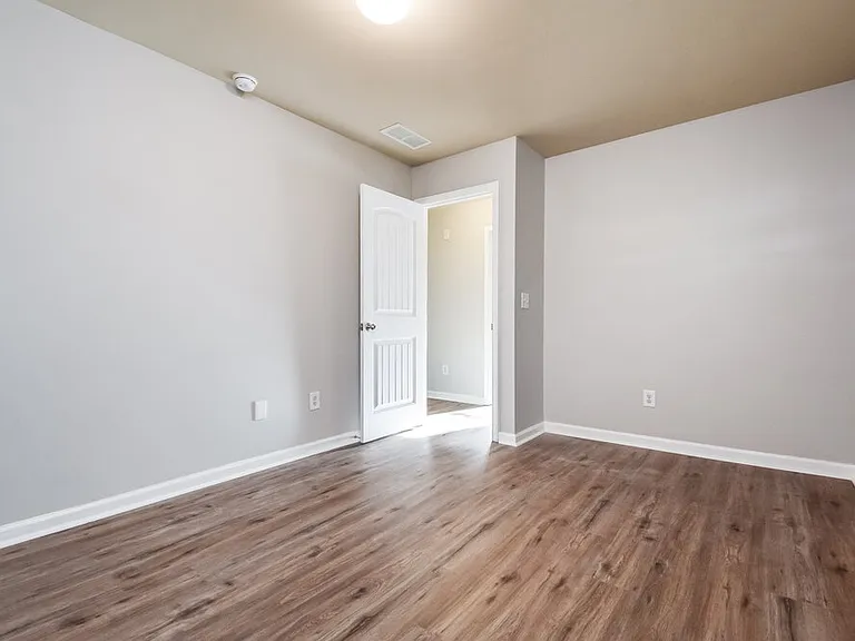 118 Cassady Ln — Photo 17