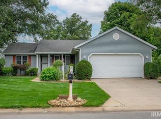 10721 Washtenaw Dr, Osceola, IN