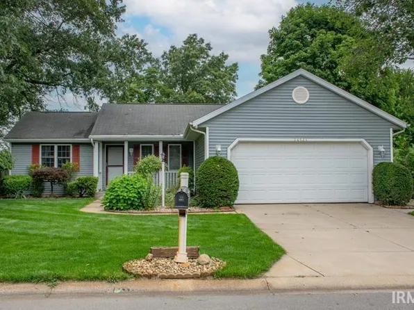 10721 Washtenaw Dr, Osceola, IN 46561