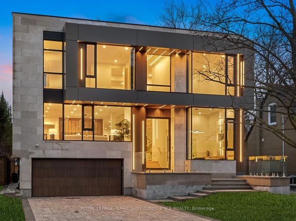 101 Yorkview Dr #C07, Toronto, ON M2R 1J9