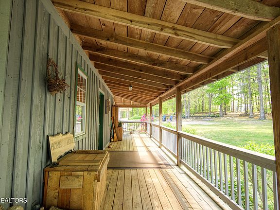 27th image of 147 Akers Chapel Loop