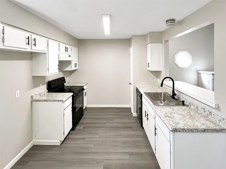 15018 Cypress Green Dr — Photo 7