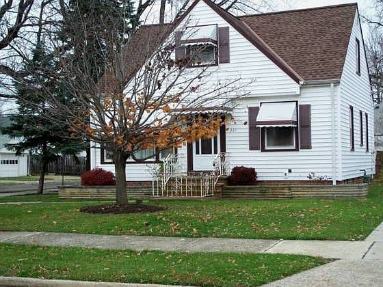 1st image of 351 E 329th St