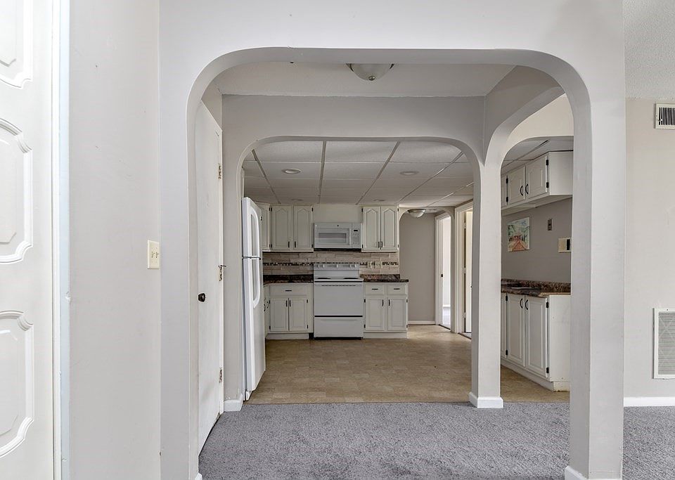 7 Shadowbrook Ln Milford, MA, 01757 Apartments for Rent Zillow