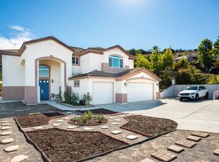 933 Bellagio Rd, Escondido, CA 92027