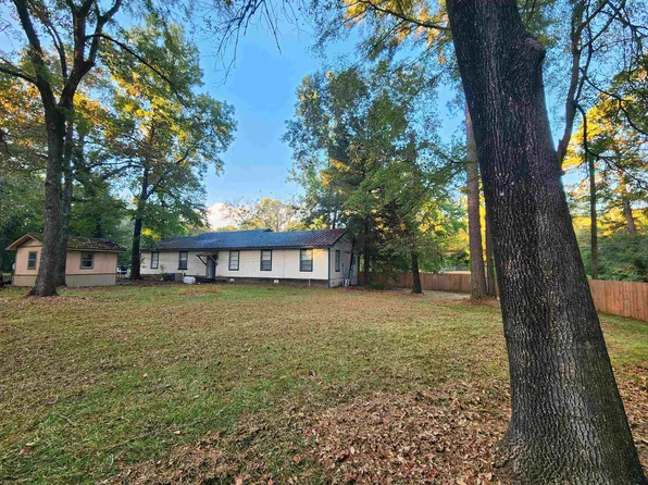 125 Hunters Drive, Trinity, TX 75862