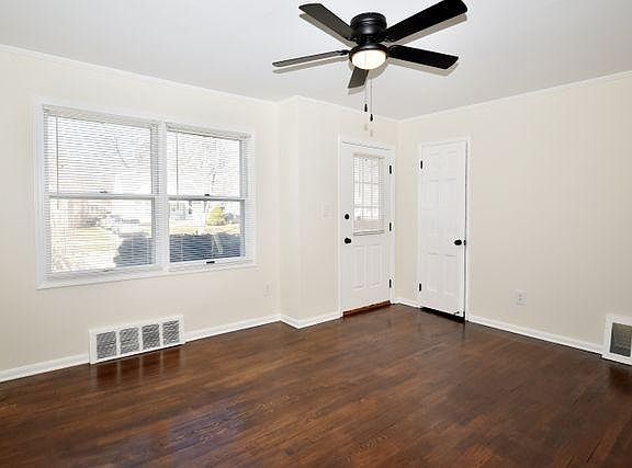 4th image of 28500 Everett St