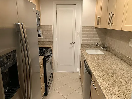 Rented by Stonehenge NYC LLC | media 3