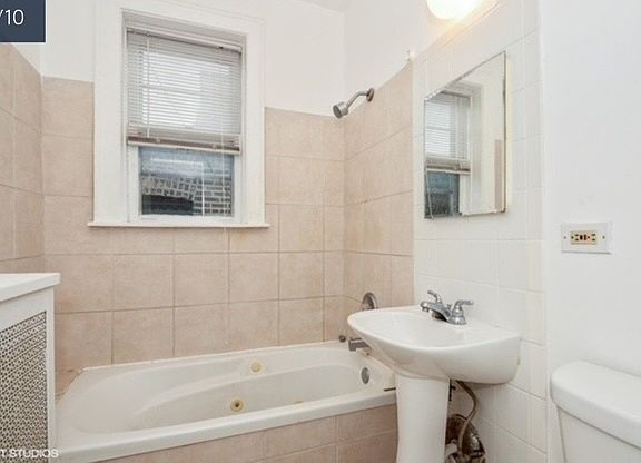 2nd image of 2061 W Jarvis Ave APT 3