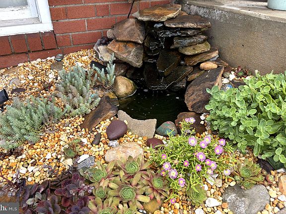 2nd image of 634 Sandra Ln