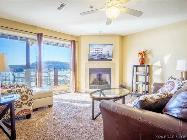 601 Park Place Dr #2C, Kaiser, MO 65047