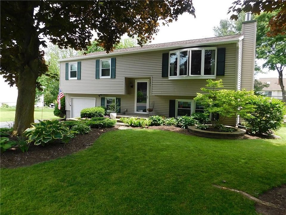 1st image of 216 Georgianna St