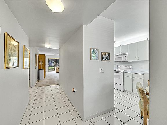 3rd image of 2560 NW 103rd Avenue #205