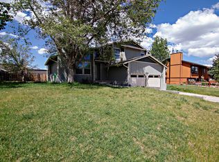 1155 Almon Cir, Gillette, WY 82718