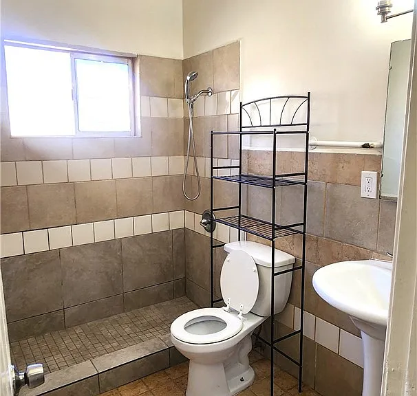 6963 Tamarisk Ave — Photo 4