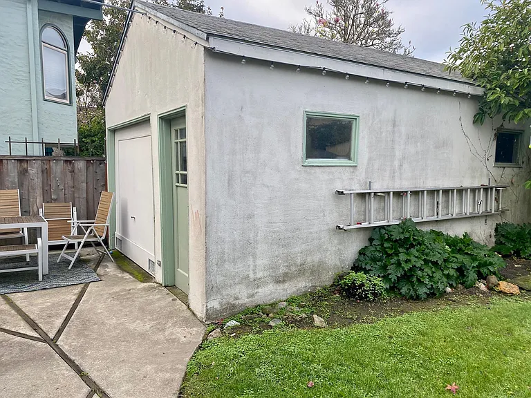 534 Curtis St — Photo 20