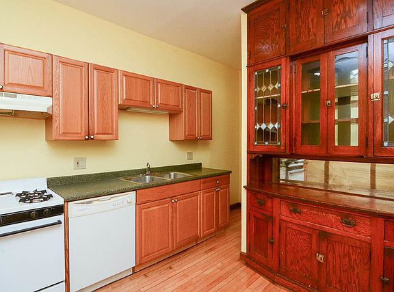 4th image of 3948 N Wolcott Ave Unit 1R