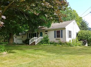 726 E Eureka St, Greenville, MI 48838