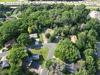 1st image of 1106 Vista Dr