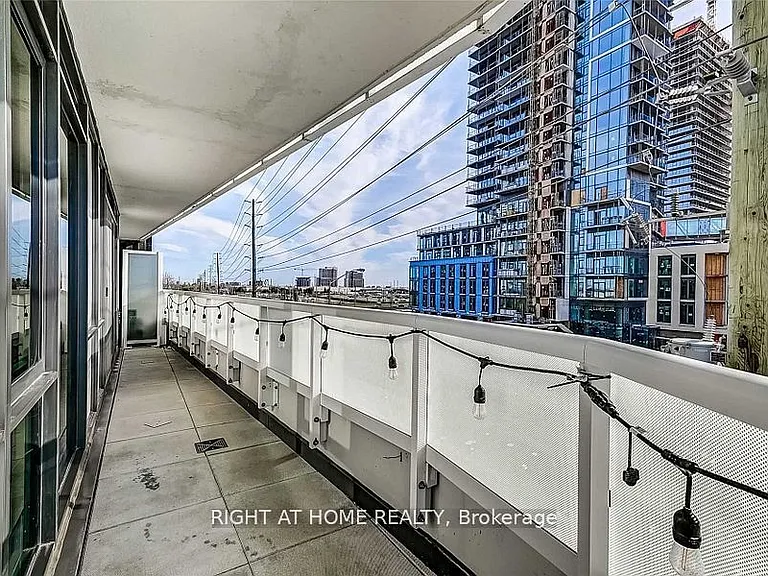 7895 Jane St #213 — Photo 12
