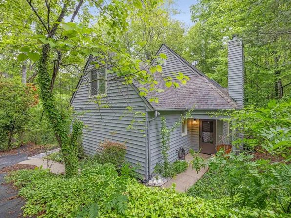 1621 Shady Grove Ct, Charlottesville, VA 22902