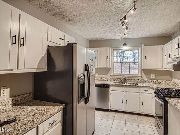 3rd image of 365 Laurelwood Dr