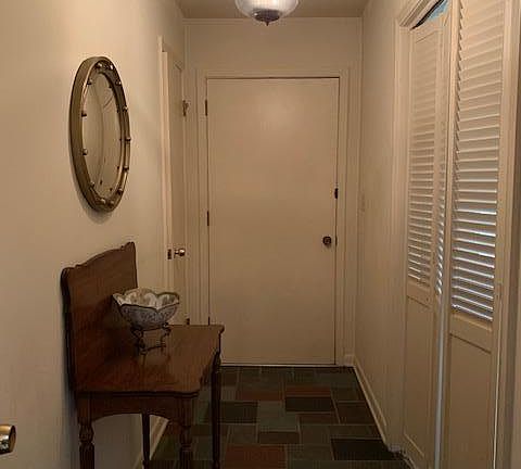 2nd image of 1166 Cloverdale Dr