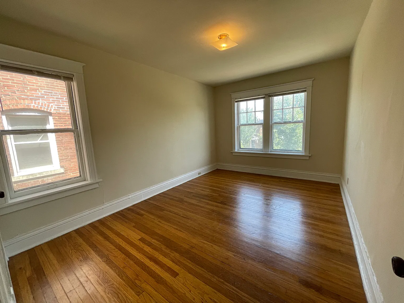 1 bed, 820 sqft, $920 — Photo 4