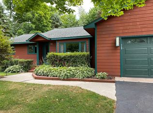 3988 Havenhill Ln, Williamsburg, MI 49690