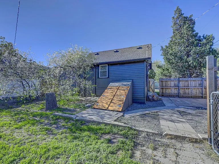 235 E Cornell Ave — Photo 19