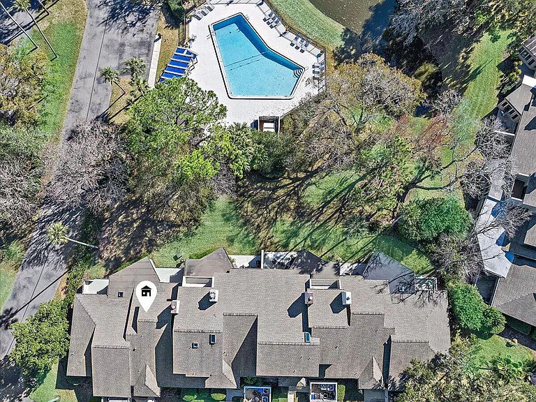 64 Players Club Villas Rd — Photo 24