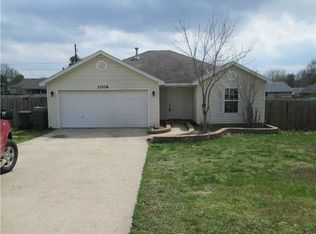 1006 Longview Dr, Rogers, AR 72756