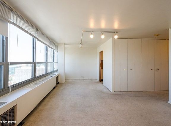 3rd image of 3550 N Lake Shore Dr APT 2614