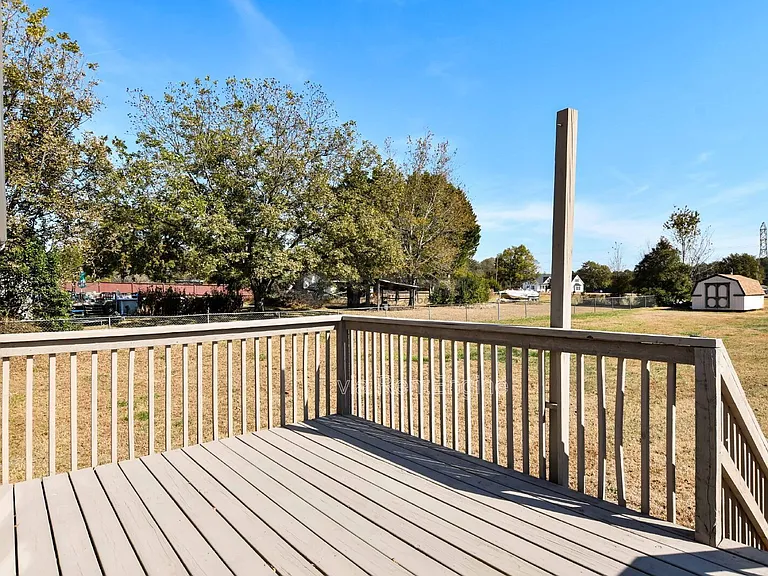 1082 Hampton Rd — Photo 38