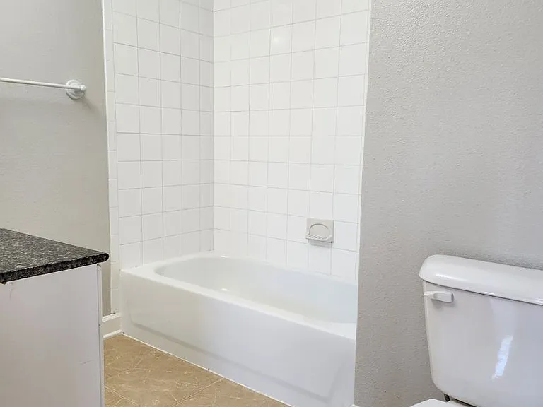 615 Founders Dr — Photo 28