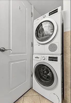 Rented by REAL New York | media 52