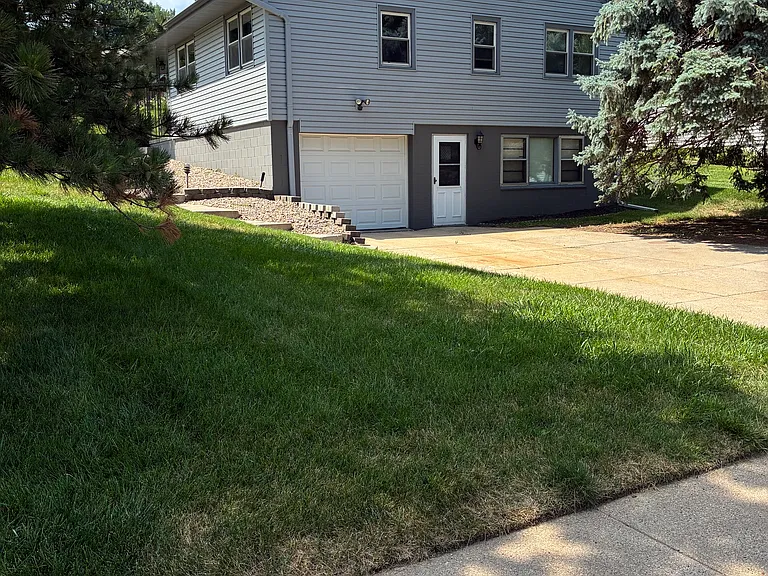 4528 N 81st St — Photo 3