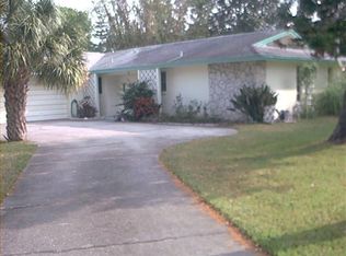 1165 Hickory Dr, Largo, FL 33770