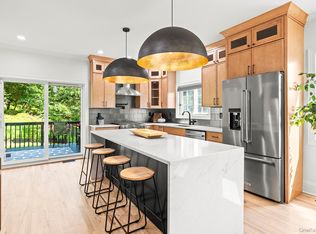 2022 Van Cortlandt Cir, Yorktown Heights, NY 10598