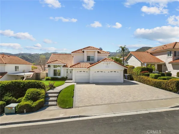 25047 Hollyhock Ct, Newhall, CA 91381