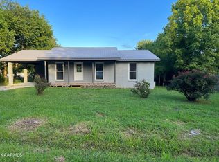 1016 W Hill Rd, Jamestown, TN 38556
